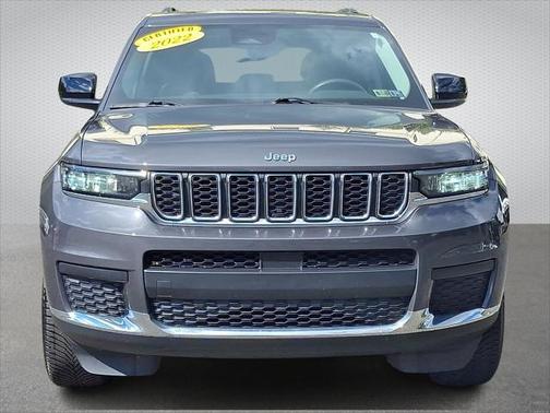 2022 Jeep Grand Cherokee L Laredo 4x4