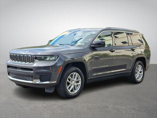 2022 Jeep Grand Cherokee L Laredo 4x4