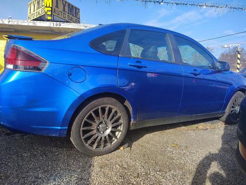 2011 Ford Focus SES