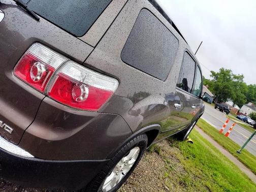 2009 GMC Acadia SLE-1