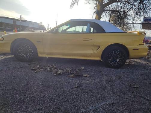 1998 Ford Mustang GT