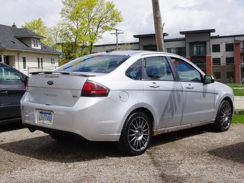 2010 Ford Focus SES