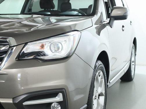 2017 Subaru Forester 2.5i Touring