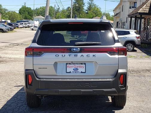 Ice Silver Metallic 2026 Subaru Outback Premium