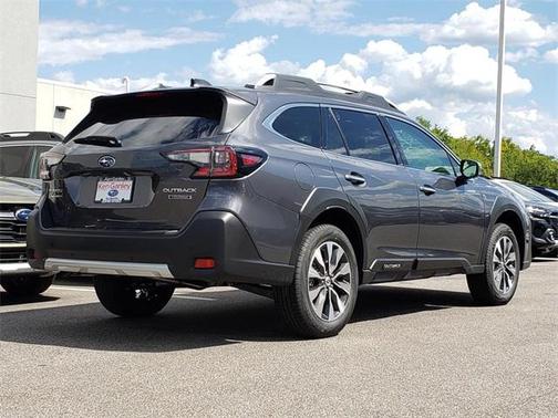 2025 Subaru Outback Touring