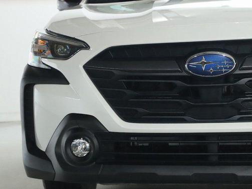 Crystal White Pearl 2023 Subaru Outback Premium
