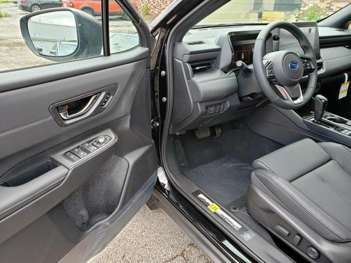 Crystal Black Silica 2026 Subaru Outback Touring XT