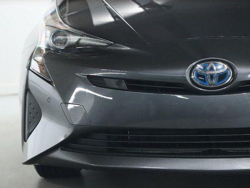 Magnetic Gray Metallic 2017 Toyota Prius Three