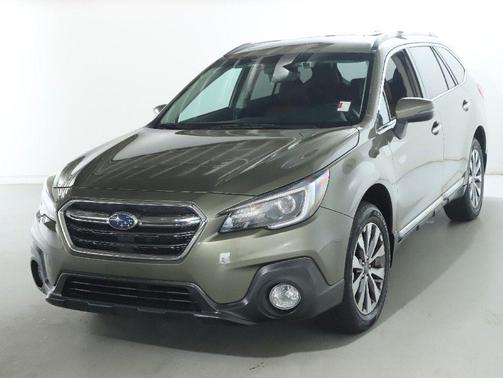 Wilderness Green Metallic 2019 Subaru Outback 2.5i Touring