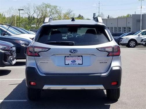2025 Subaru Outback Touring