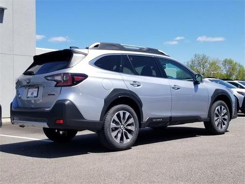 2025 Subaru Outback Touring