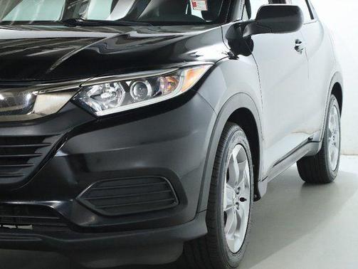 Crystal Black Pearl 2020 Honda HR-V LX