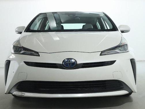 2019 Toyota Prius XLE