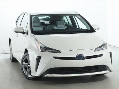 2019 Toyota Prius XLE