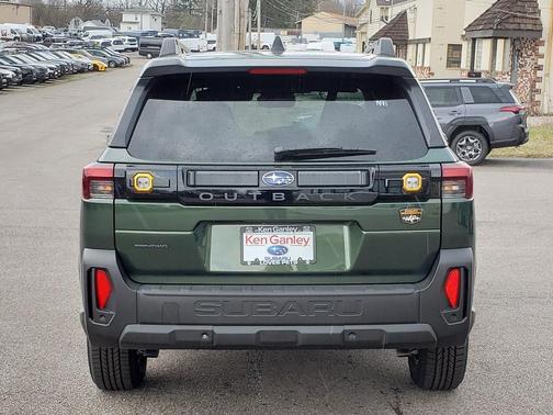 Deep Emerald Green Pearl 2026 Subaru Outback Wilderness