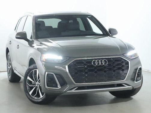 2023 Audi Q5 45 S line Premium