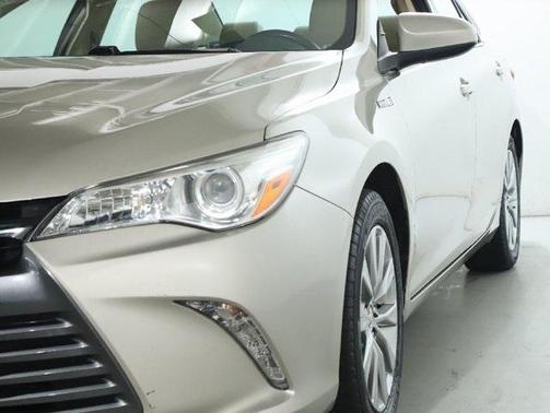 2015 Toyota Camry Hybrid XLE