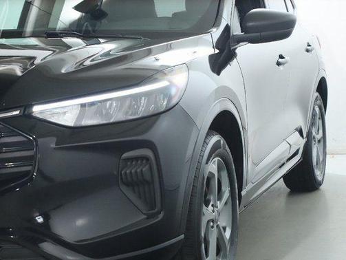 Agate Black Metallic 2023 Ford Escape ST-Line