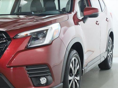 Crimson Red Pearl 2024 Subaru Forester Limited