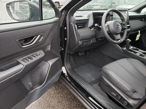 Crystal Black Silica 2026 Subaru Outback Limited