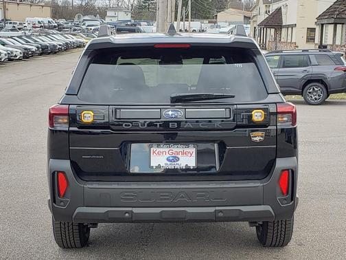 Crystal Black Silica 2026 Subaru Outback Wilderness