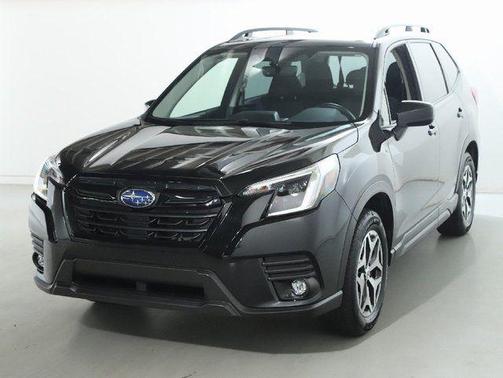 Crystal Black Silica 2024 Subaru Forester Premium