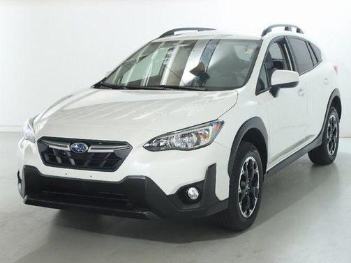 Crystal White Pearl 2023 Subaru Crosstrek Premium