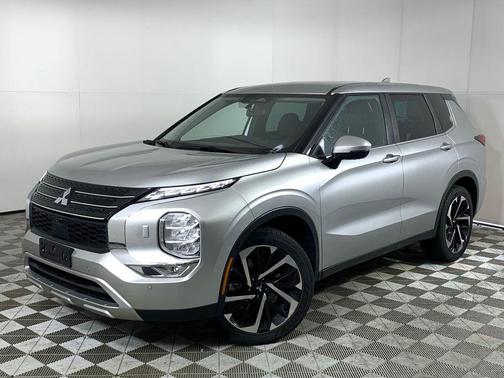 2023 Mitsubishi Outlander SE Black Edition S-AWC