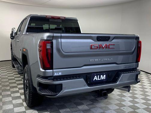 2025 GMC Sierra 3500 Denali