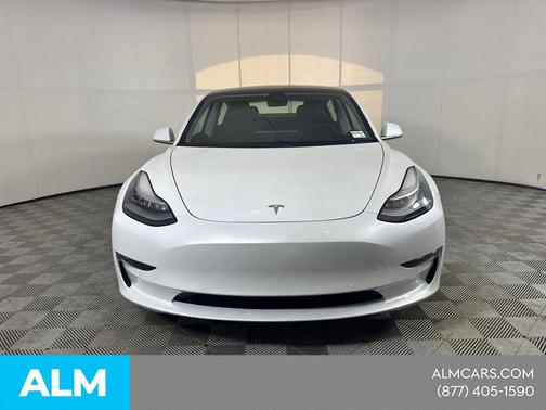 Pearl White Multi-Coat 2019 Tesla Model 3 Standard Range Plus