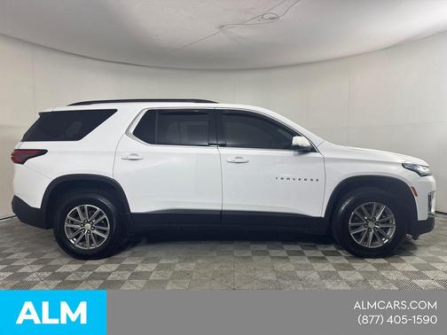 Summit White 2023 Chevrolet Traverse LT Cloth
