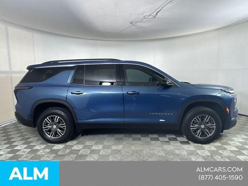Lakeshore Blue Metallic 2024 Chevrolet Traverse LT