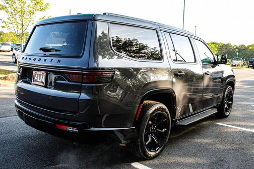 2024 Jeep Wagoneer Series II Carbide