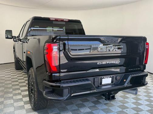 2025 GMC Sierra 2500 Denali Ultimate