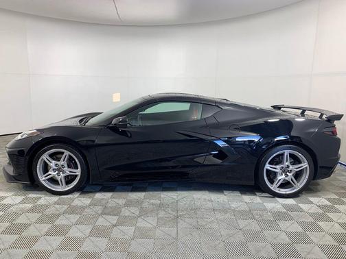 2025 Chevrolet Corvette Stingray w/1LT