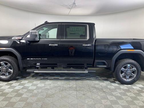 2026 GMC Sierra 2500 SLT