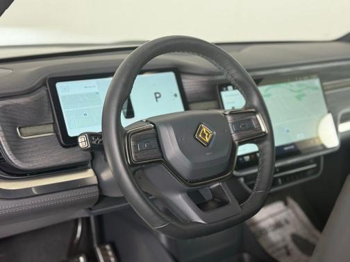 2023 Rivian R1S Adventure