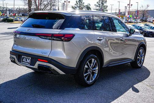2024 INFINITI QX60 Luxe