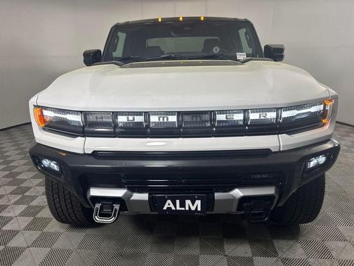Interstellar White 2026 GMC HUMMER EV Pickup 2X
