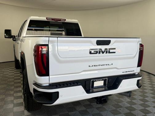 2025 GMC Sierra 2500 Denali Ultimate