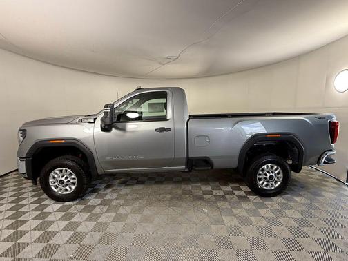 2025 GMC Sierra 2500 Base