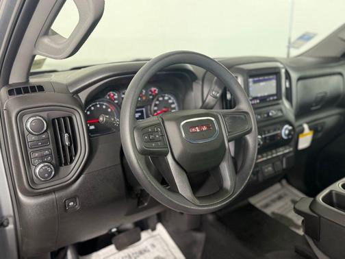 2025 GMC Sierra 2500 Base