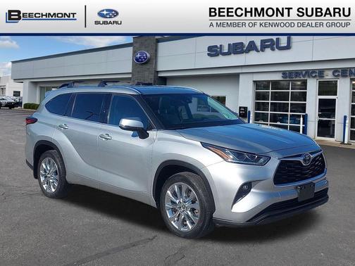 Celestial Silver Metallic 2023 Toyota Highlander Hybrid Limited