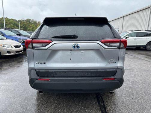 2024 Toyota RAV4 Hybrid XLE