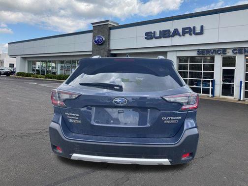 2023 Subaru Outback Touring