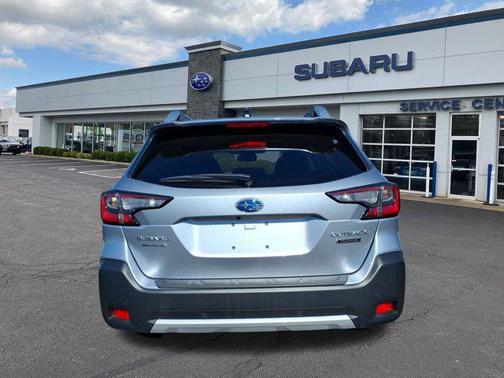 2025 Subaru Outback Touring