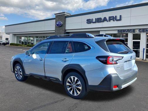 2025 Subaru Outback Touring