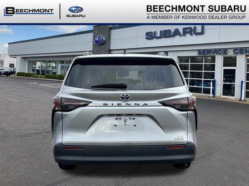 2024 Toyota Sienna XLE