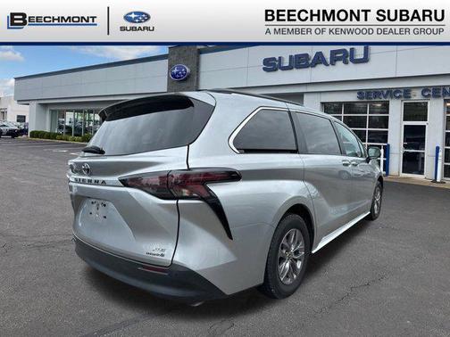 2024 Toyota Sienna XLE