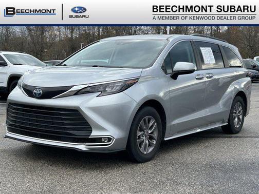 2024 Toyota Sienna XLE